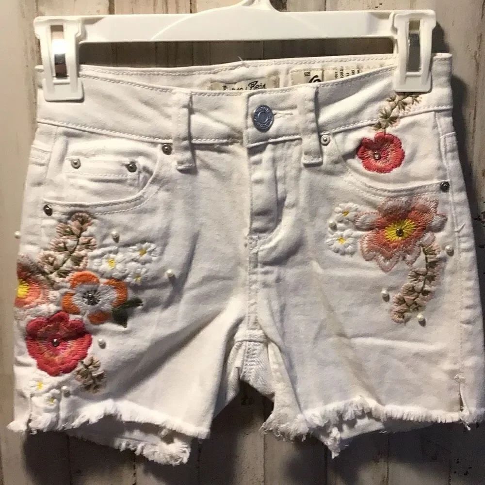 Shorts by indigo rain size 0 